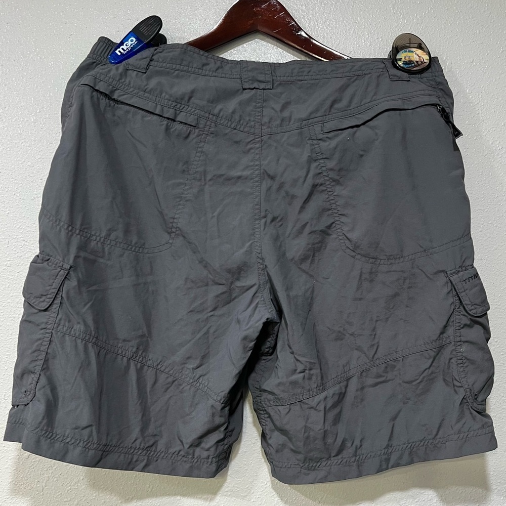 Columbia Titanium Men’s Cargo Shorts Size Large L | Outdoors Hiking | Gray - Picture 2 of 5